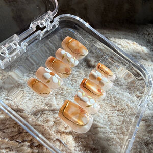 Orange White Floral Gold 3D Press-on Nails, Feminine Whimsical Nails, Sz S